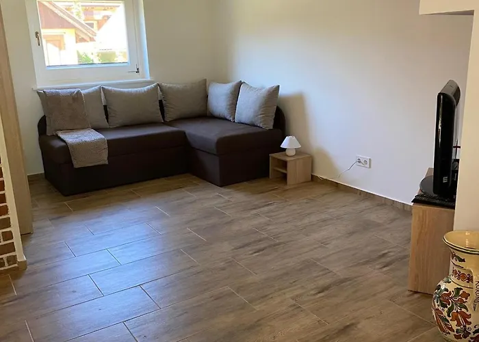 Gerbera Apartament *